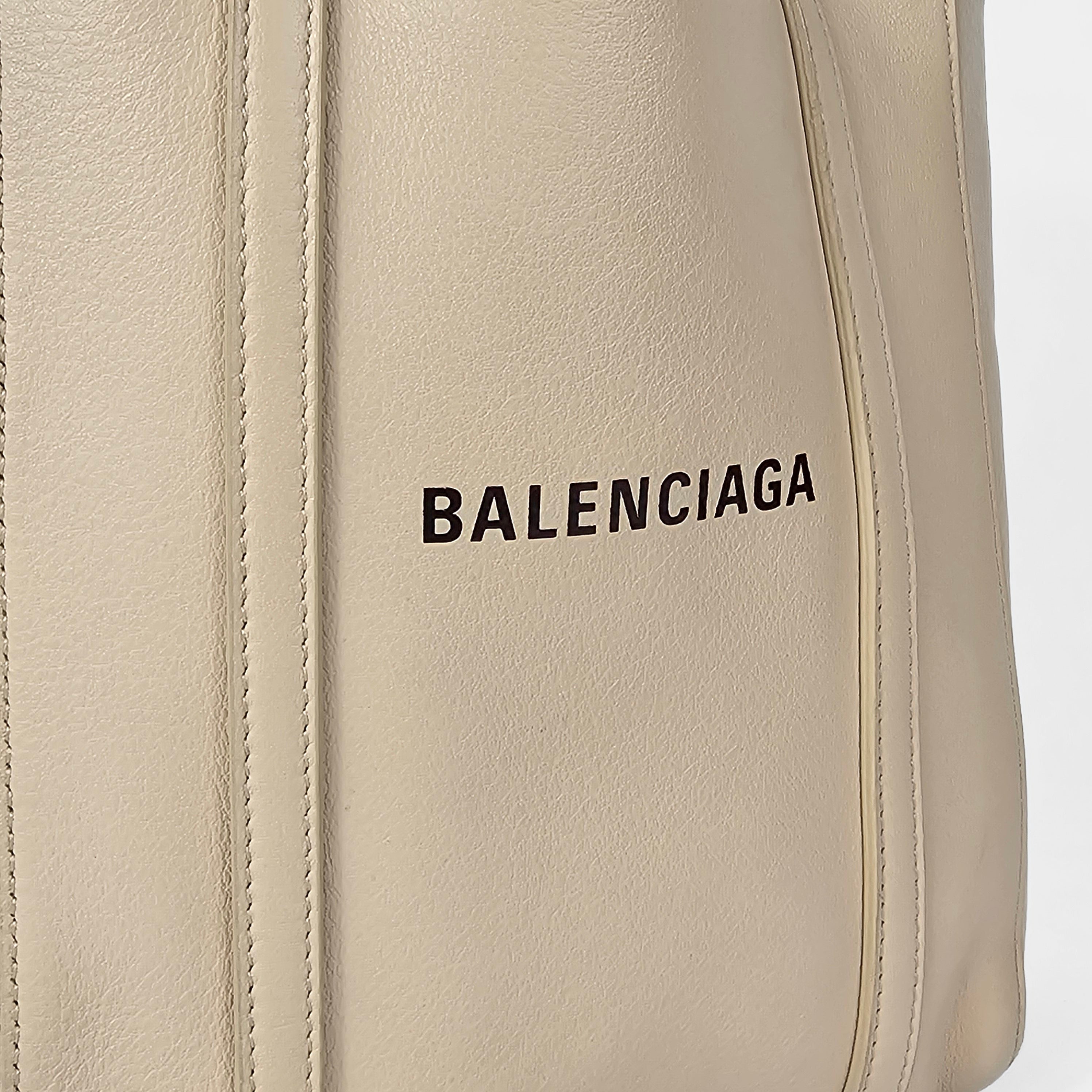 Balenciaga Everyday XXS Tote Bag in pelle di vitello beige