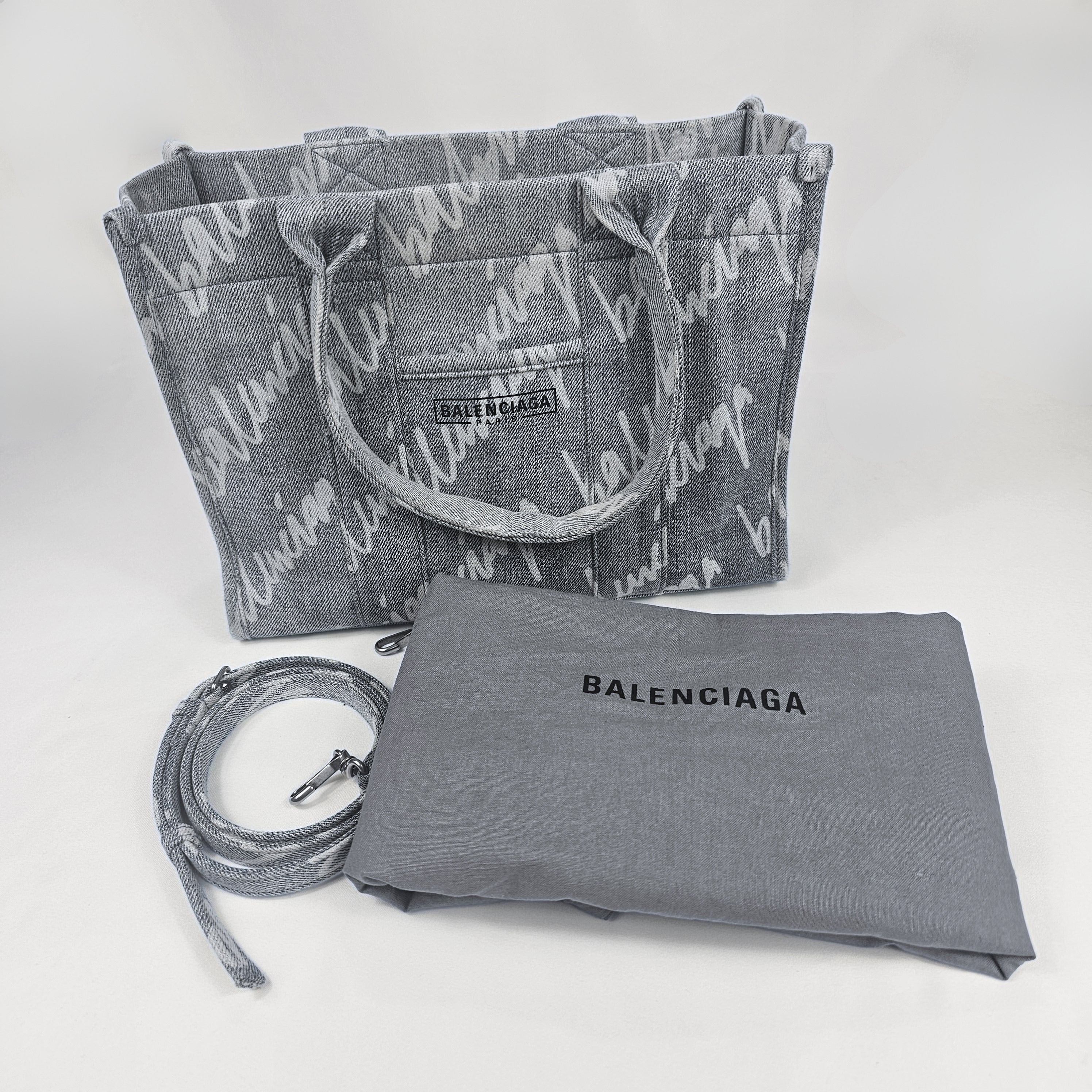 Balenciaga Hardware Tote Bag in denim logato grigio