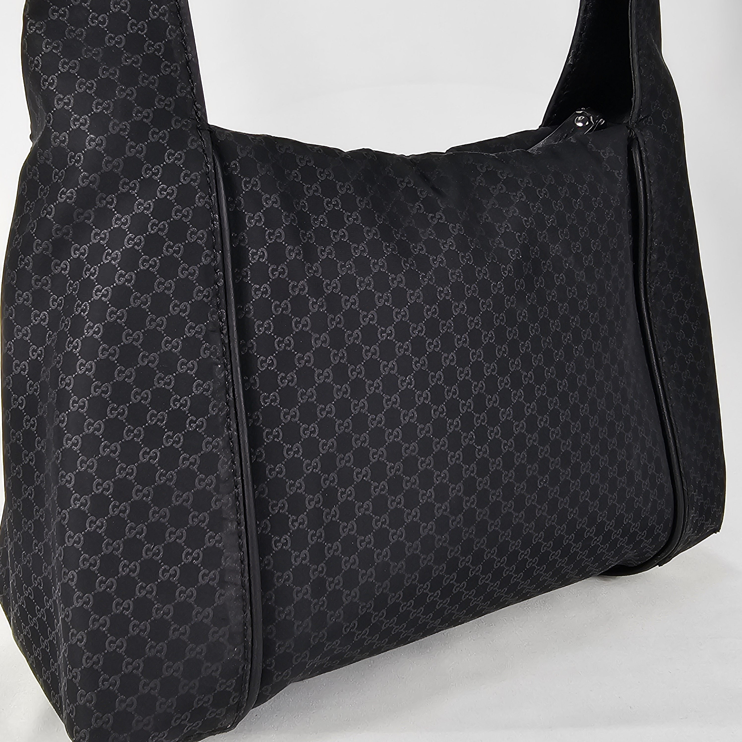 Gucci Hobo Micro GG in nylon e pelle nera