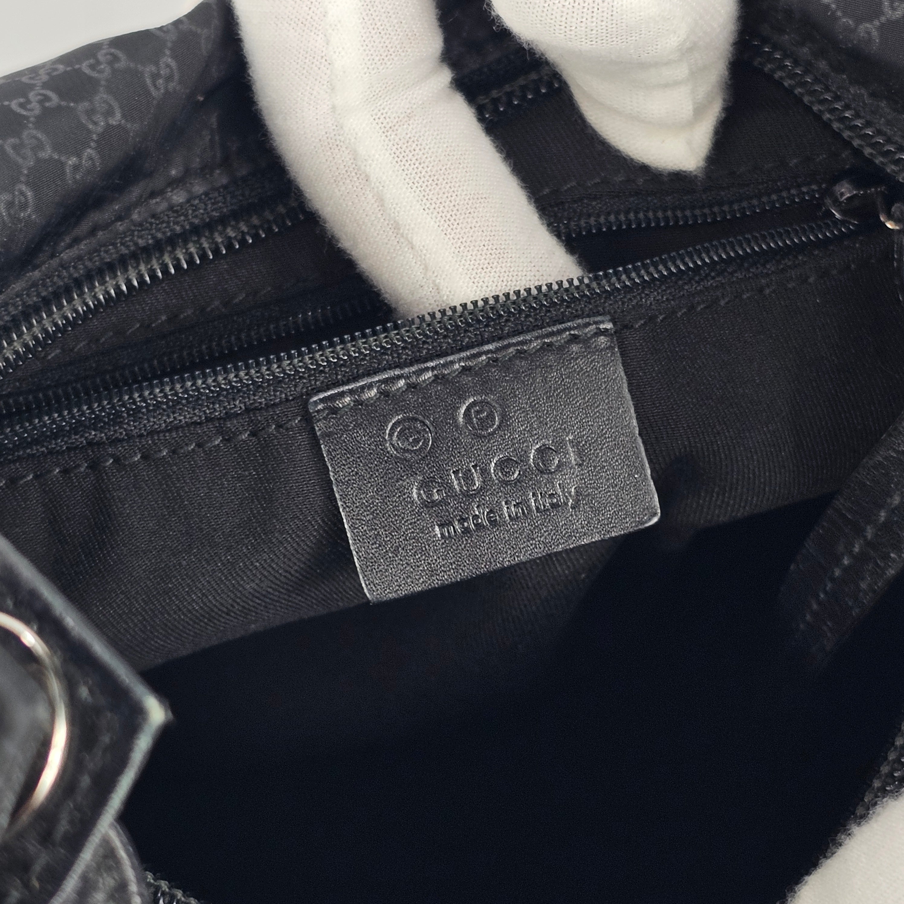 Gucci Hobo Micro GG in nylon e pelle nera