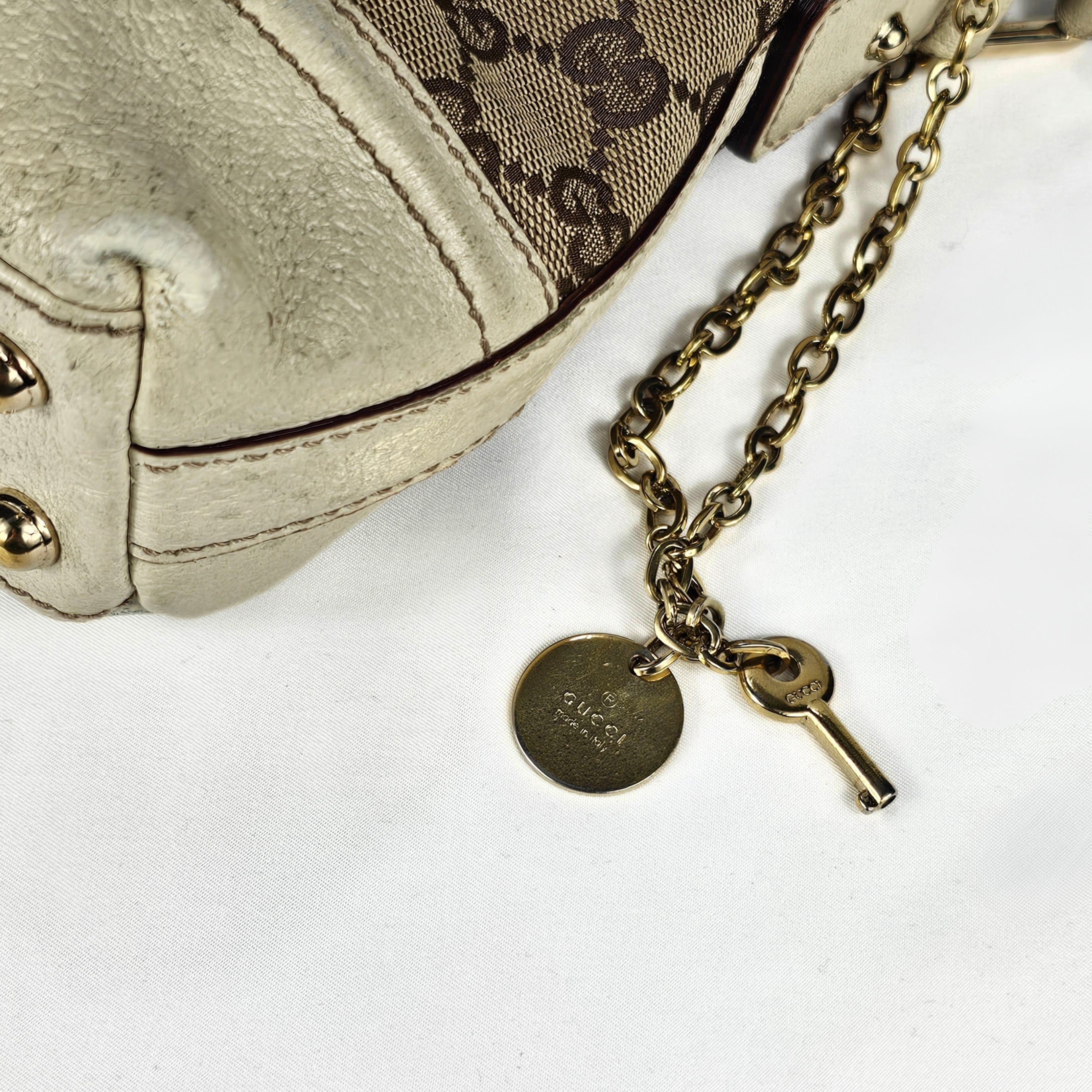 Gucci Sherry Line Vintage in tela GG e pelle bianca
