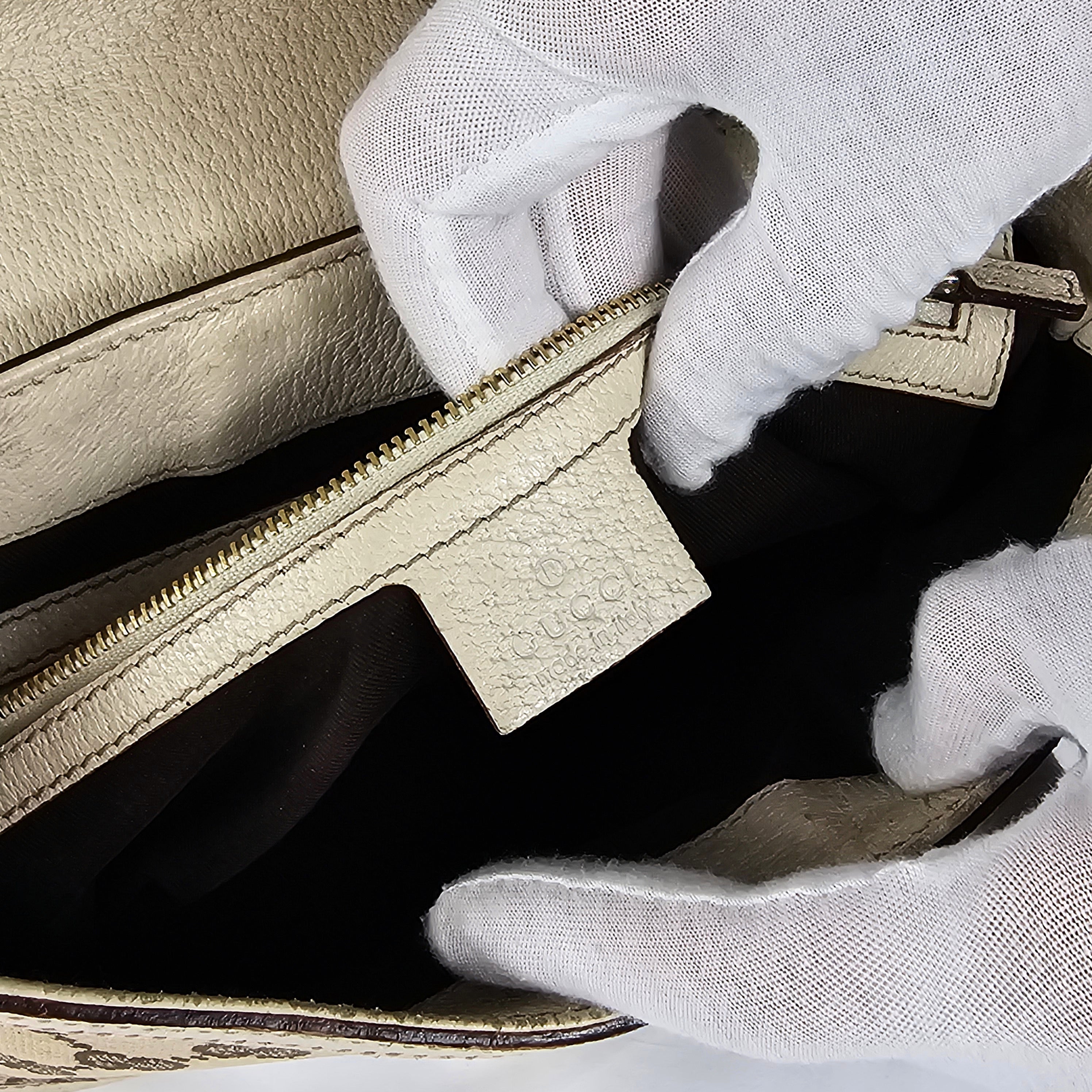 Gucci Sherry Line Vintage in tela GG e pelle bianca