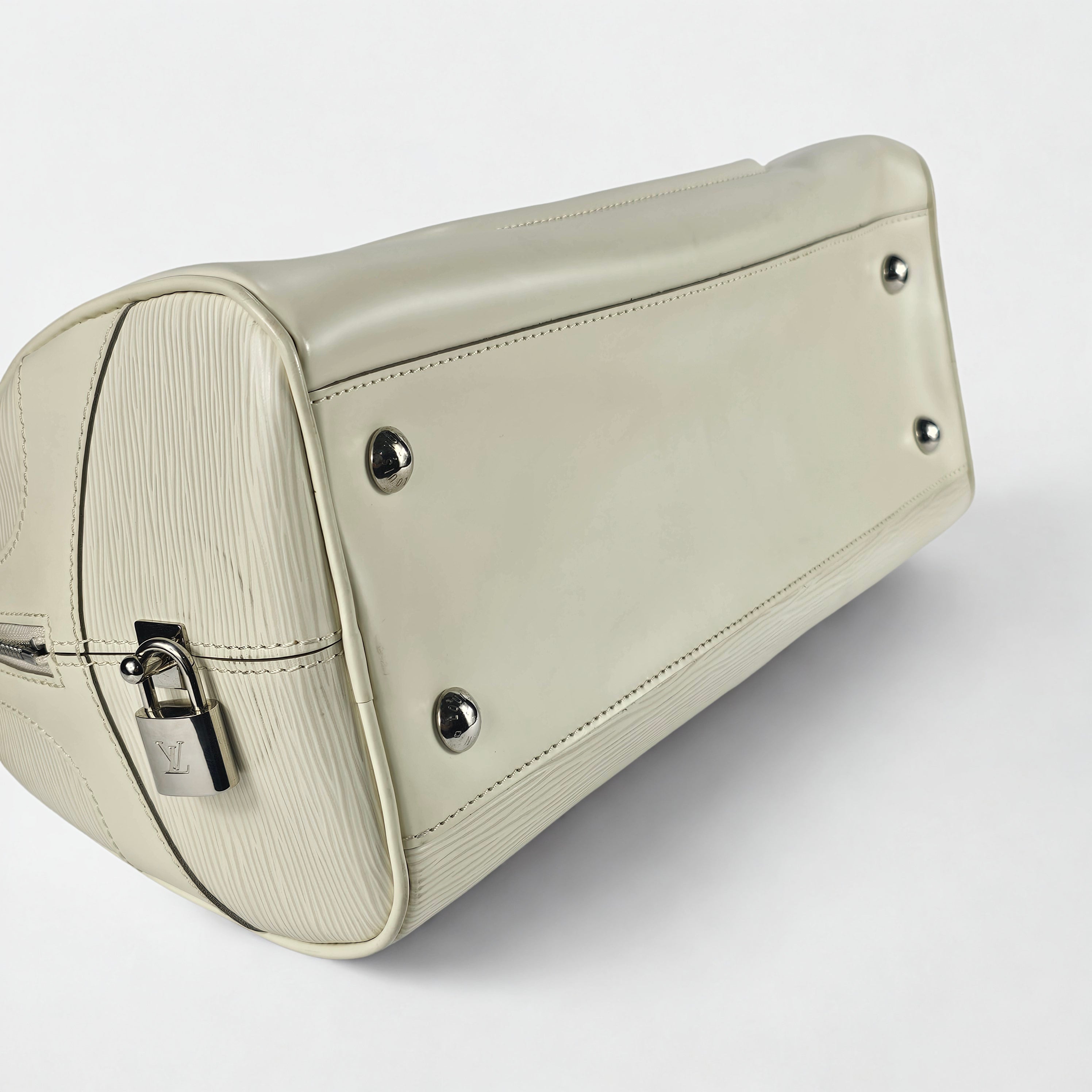 Louis Vuitton Montaigne Bowling GM in Pelle Épi Avorio
