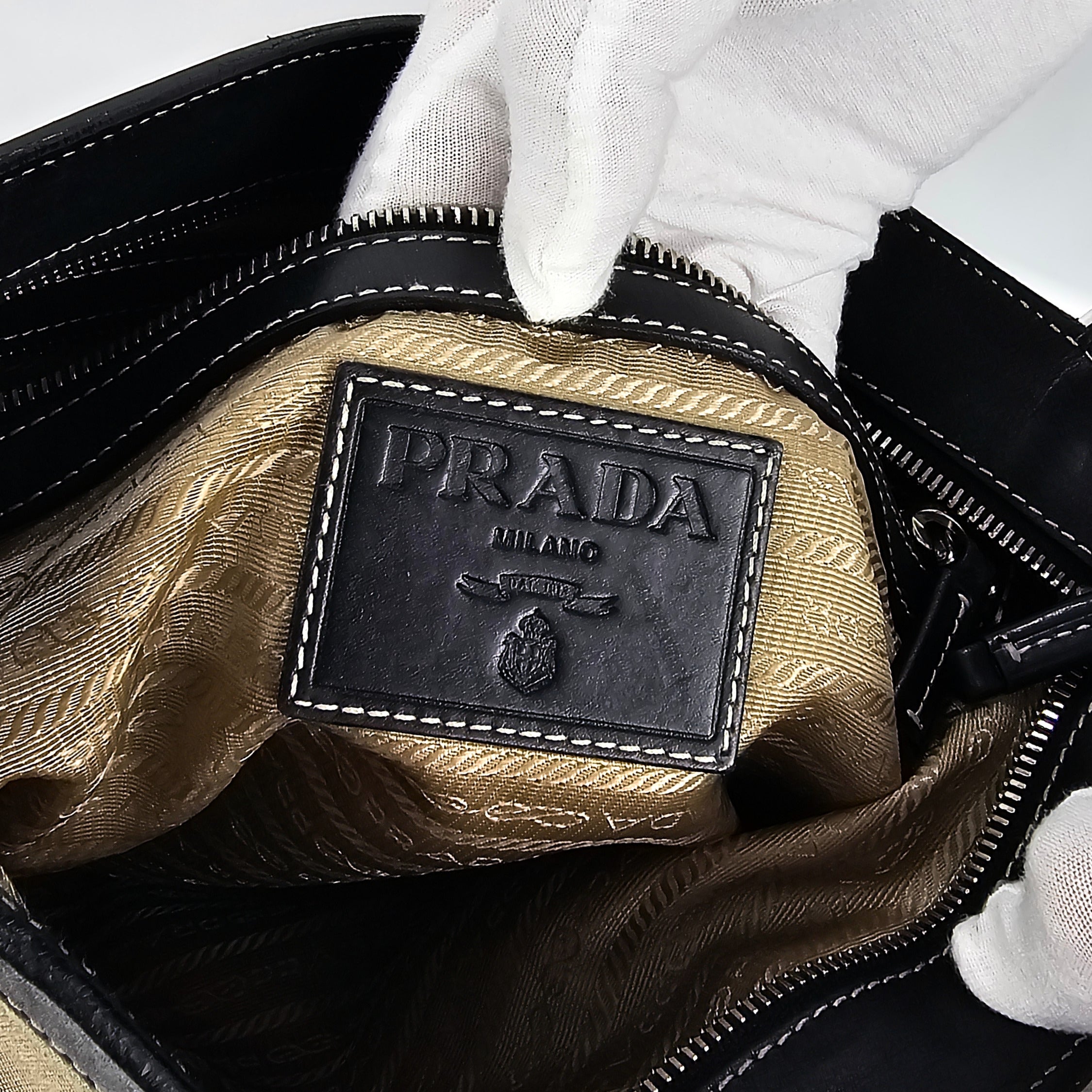 Prada Messenger Vintage Maxi in tela jacquard beige e pelle nera