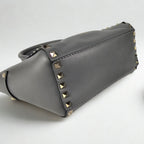 Valentino Garavani Rockstud Small Bag in pelle grigia