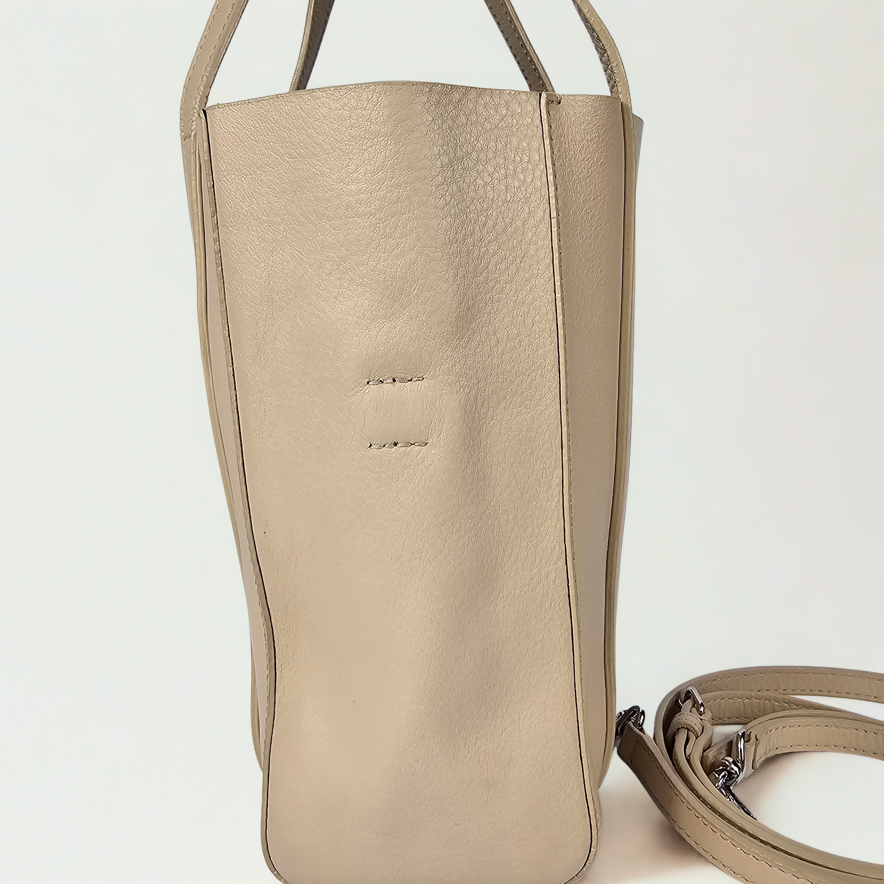 Balenciaga Everyday XXS Tote Bag in pelle di vitello beige
